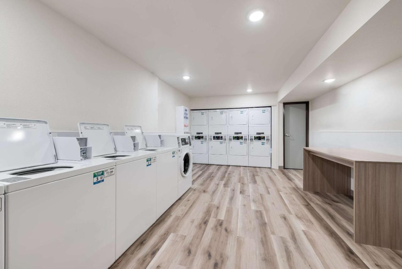 Woodspring Suites Меридиан Екстериор снимка